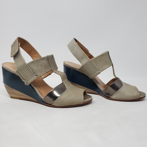 LATITUDE FEMME ITALY Wedge Sandal - Picture 1 of 13